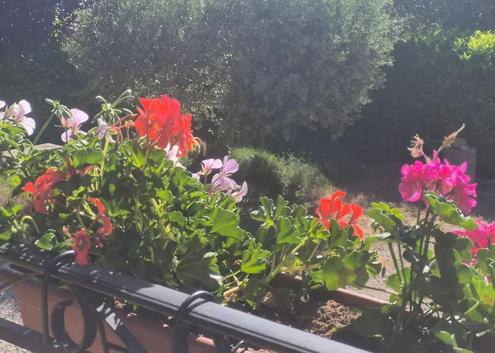 La Dindoulette A Partir De 3 Jours Et Sans Piscine Pour 6 Personnes Personnes Holiday home Villeneuve (Alpes-de-Haute-Provence)